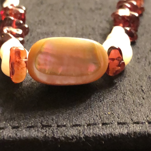 VTG 22”Mother Of Pearl/Garnet/Abalone Natural Semi Precious Stone Necklace - Picture 6 of 14